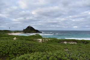 pyramid rock lighthouse in oahu hawaii