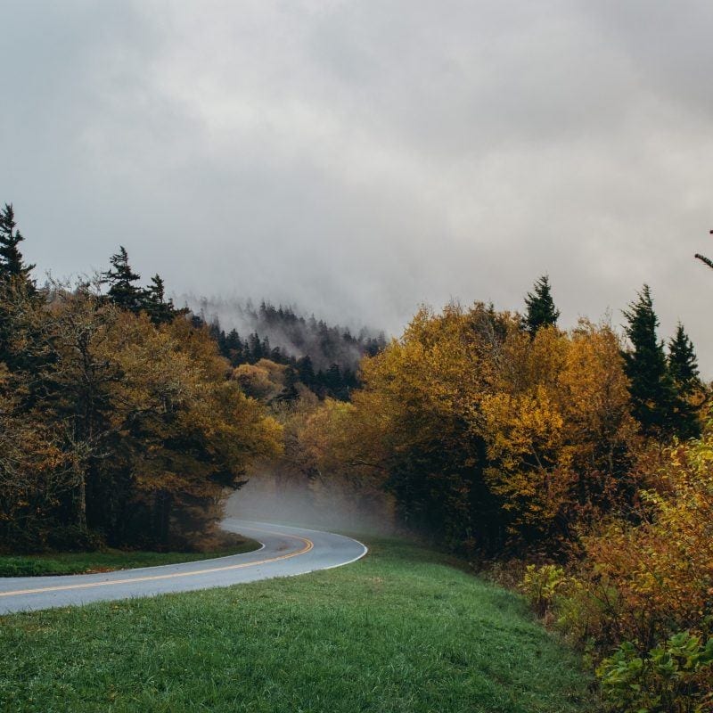 This image portrays Top 5 Drives through the Smoky Mountains by CLIMB Works.
