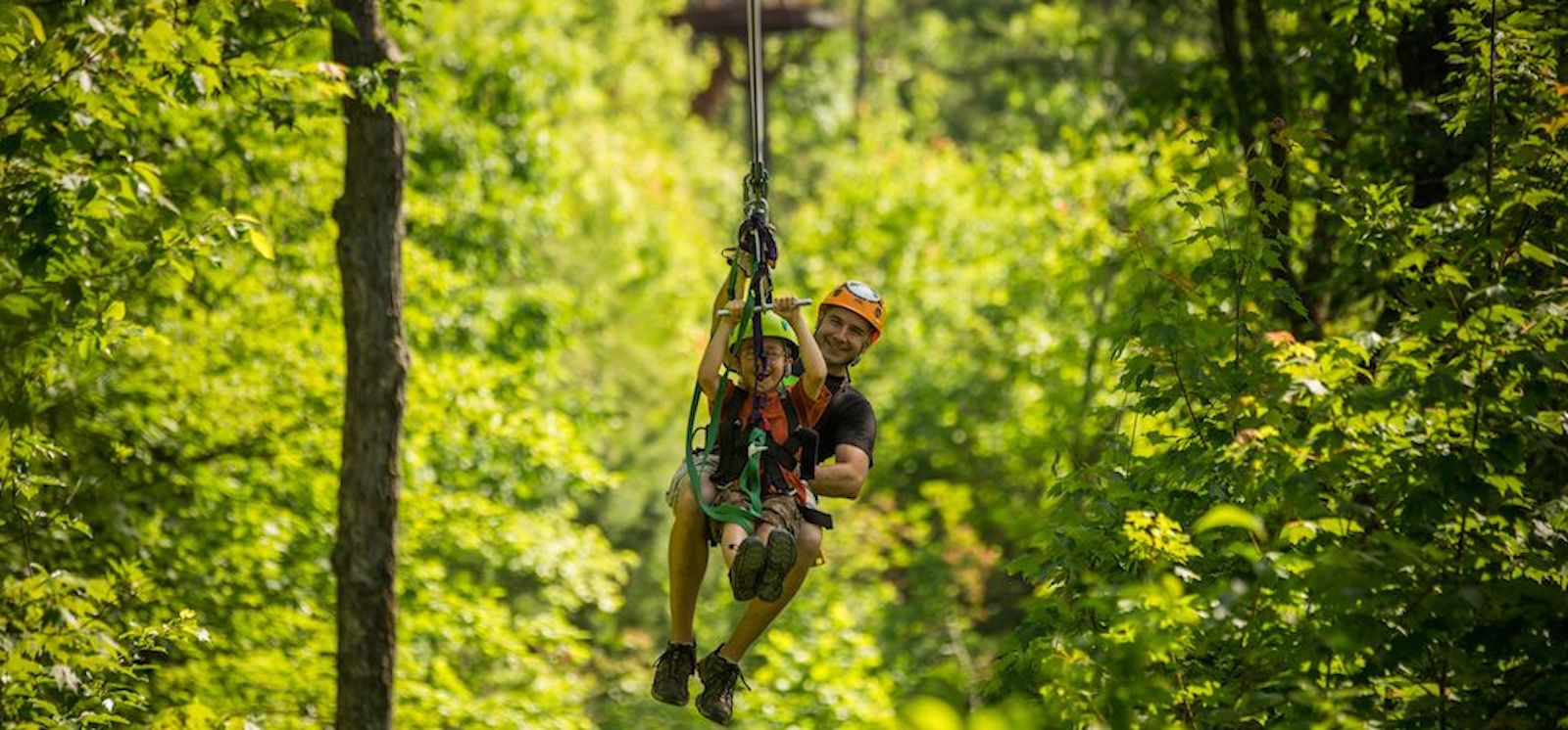 Top 4 Reasons Our Gatlinburg Ziplines Are Perfect for Family Bonding